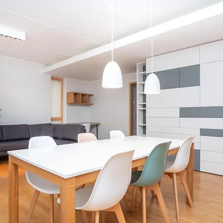 Lägenhet Dream - Stylish Near Old Town With Free Parking