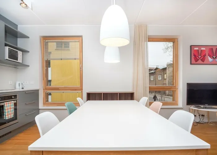 Dream - Stylish Near Old Town With Free Parking *